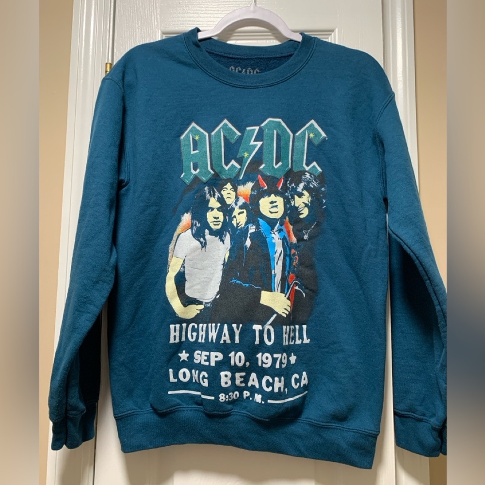 Womens Small AC/DC Sweatshirt
